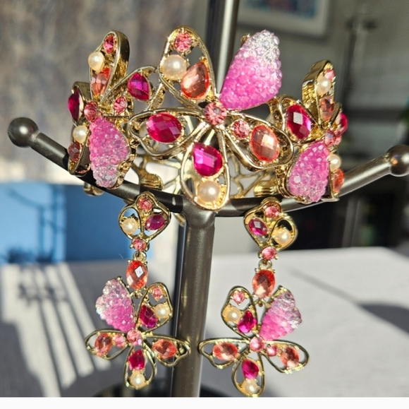 Anne Klein Jewelry Set - Picture 8 of 8